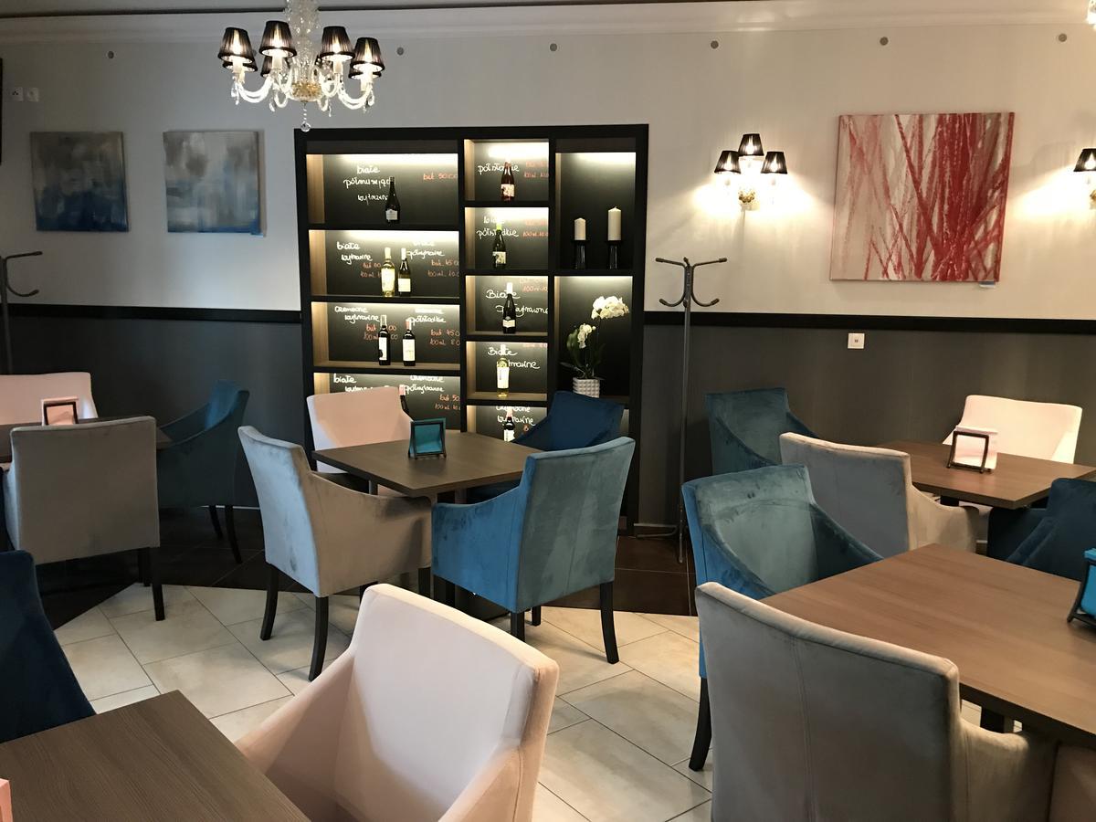 Hotel Marta أوافا المظهر الخارجي الصورة
