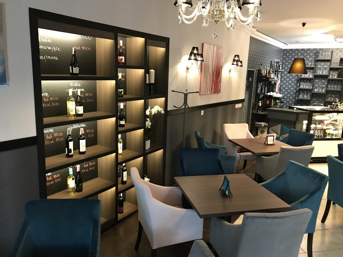 Hotel Marta أوافا المظهر الخارجي الصورة