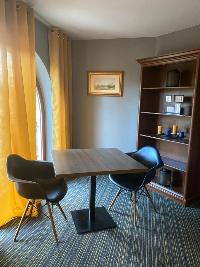 Hotel Marta أوافا المظهر الخارجي الصورة